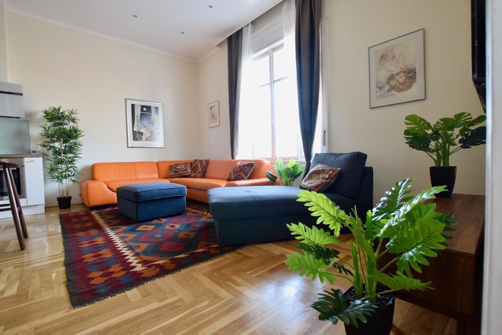 Luxury Apartment By Hi5 - Kiraly Street Suite Будапеща Екстериор снимка