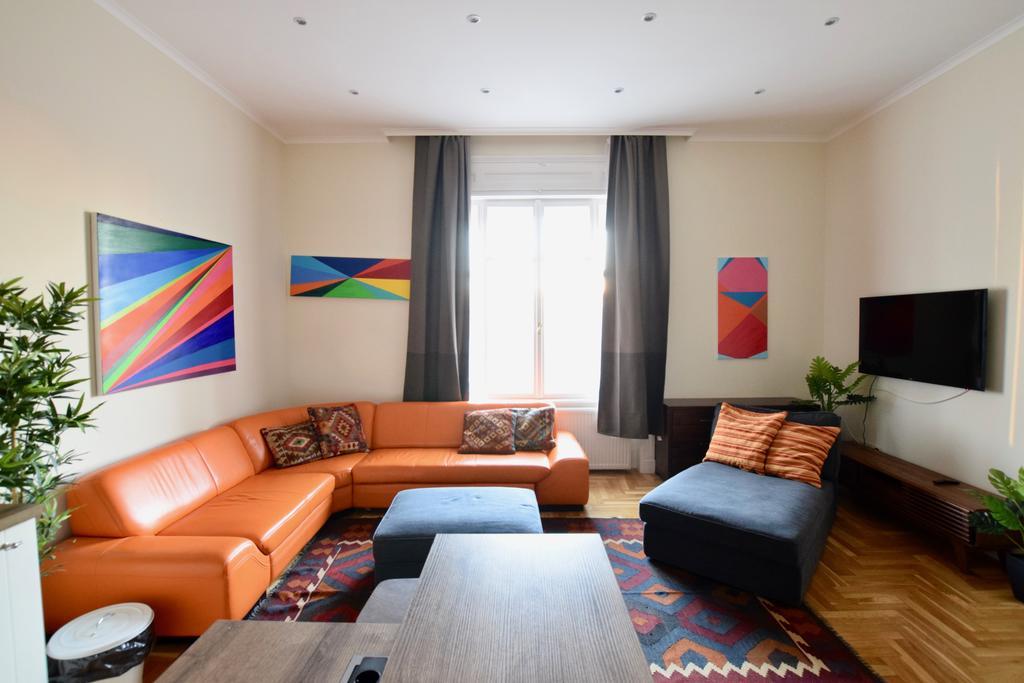 Luxury Apartment By Hi5 - Kiraly Street Suite Будапеща Екстериор снимка
